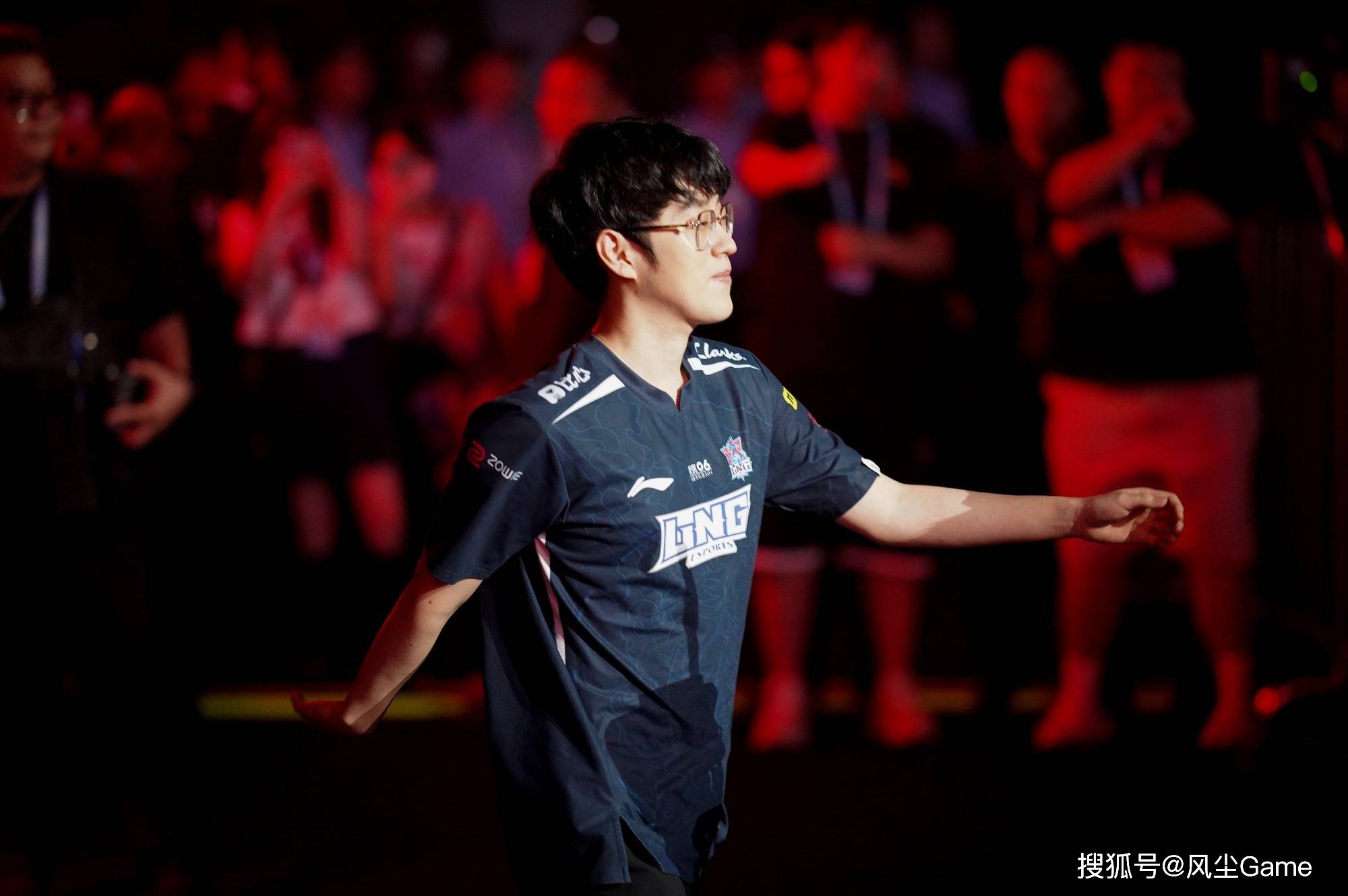 j9九游会免费直播 - Scout迎来三赛季高光表现，MAD球迷沸腾！